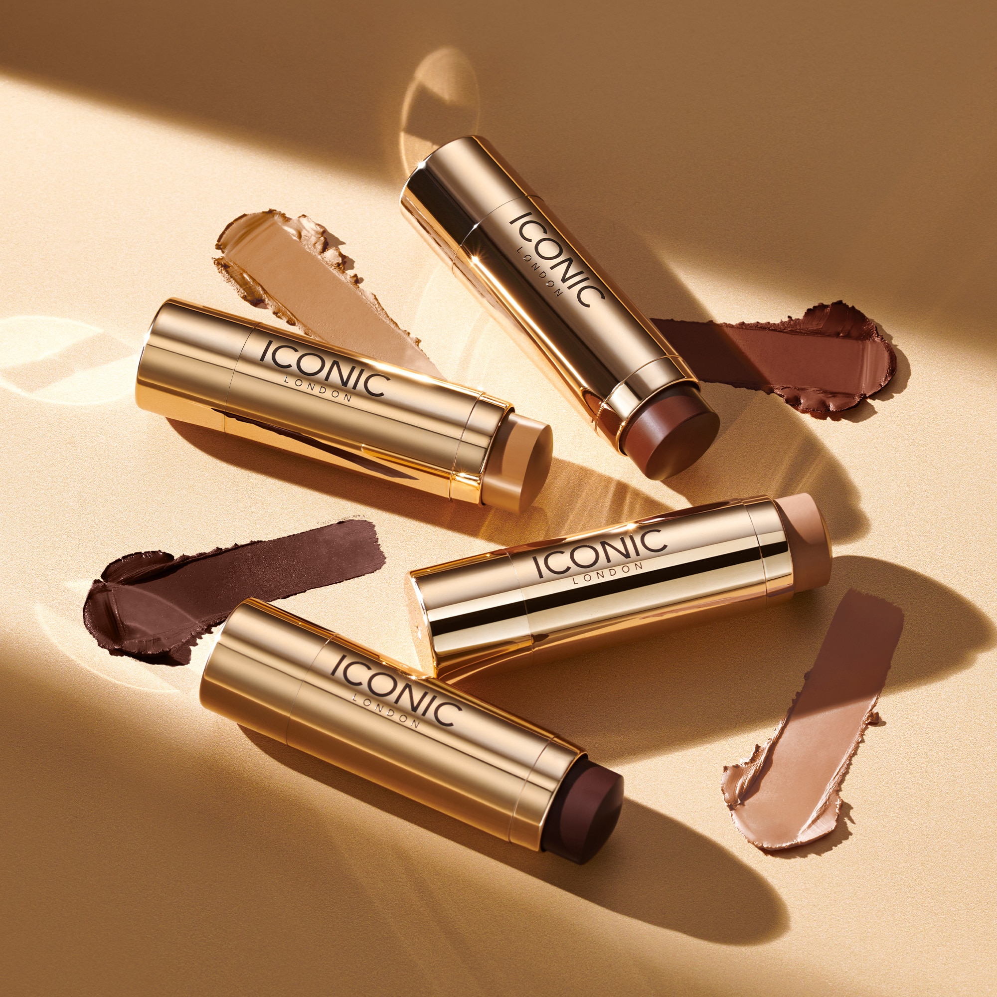 SHAPE AND SHADE SCULPT+ING STICK CURVE BY ICONIC LONDON (BARRA MULTI-USOS PARA ROSTRO)